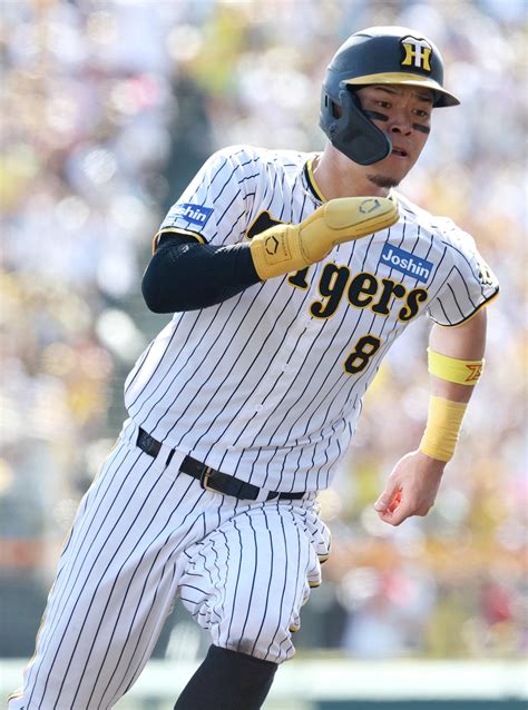 【阪神】勝てば一気にマジック3減！ 2回に佐藤輝明二塁打→ノイジー右前打で先制に成功！ プロ野球写真ニュース 日刊スポーツ