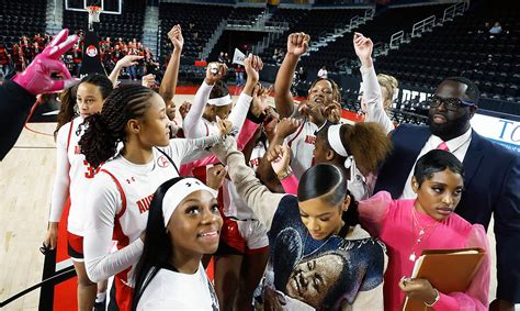 Apsu Womens Basketball Earns Asun Championship Spot With 54 42 Home Win Over Central Arkansas