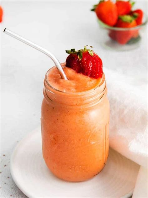 Strawberry Mango Smoothie Domajax