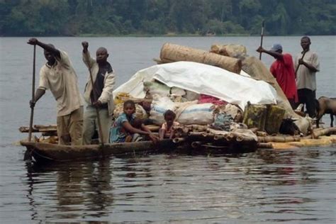 Naufragio En Un R O Del Congo Deja Al Menos Tres Muertos Y M S De Cien