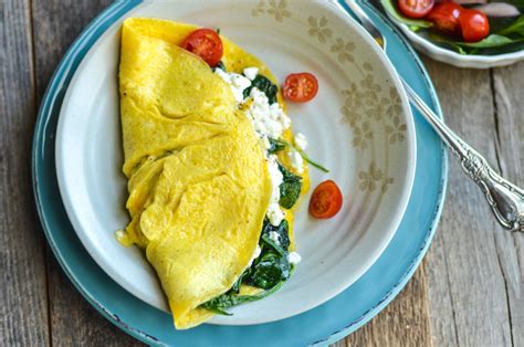 Cottage Cheese Omelette Recipe (with Veggies!) - DIY Candy