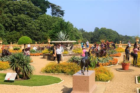 Landscaped Terrace at Osborne House with Lots of Tourists Editorial ...