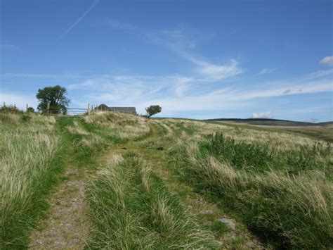 Gelli Benuchel Farm Crynant © Kevin Griffiths Cc By Sa20 Geograph