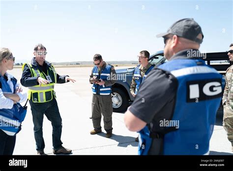 Ee Uu Aviadores Asignados Al Equipo General De Inspecci N Del Ala De