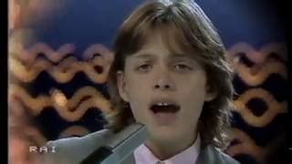 Luis Miguel en Italiano 1984 Non mi devi trattar così Doovi