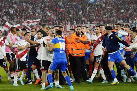 Todas Las Fotos De River Vs Boca Un Superclásico Que Terminó En Escándalo