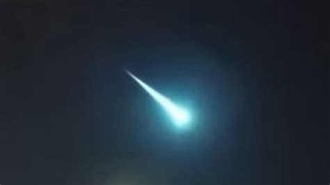 Incredible Moment Mysterious Bright Green Light Flashes Across The