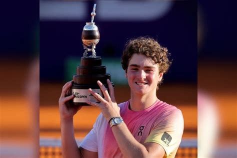 Aos 18 anos João Fonseca é campeão do ATP 250 de Buenos Aires Esporte