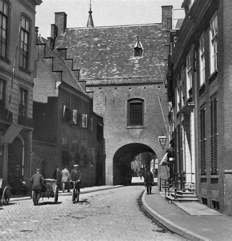 Buitenhof Gevangenenpoort 1910 Den Haag Steden Kastelen