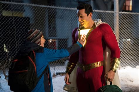 Shazam Zachary Levi On Fighting Dwayne Johnson S Black Adam Collider