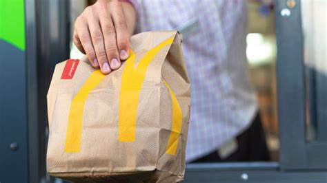 Mcd Stock Earnings Mcdonald S Misses Eps Misses Revenue For Q