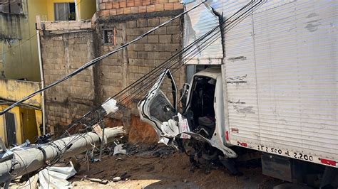 Caminhão desgovernado atropela e mata criança em Santa Luzia Tecle Mídia