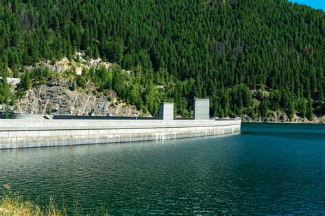 Hungry Horse Reservoir, Montana - Discovering Montana