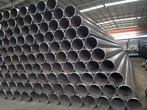 Q235B Price Per Meter St44 20 24 Inch Mild Ms ERW Round Welded Seamless