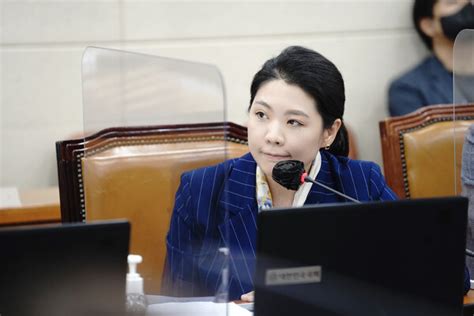 식약처·제약회사 등 직무관련 주식보유자 20명 질병관리청 이해충돌 관련 조치나 감사 조차도 없어