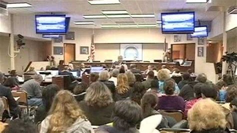 Jefferson Parish School Board votes on school closures