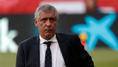 Beşiktaş ın yeni teknik direktörü Fernando Santos için imza töreni