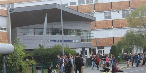 Jonzac Une Journée Lycée Mort Le 4 Octobre