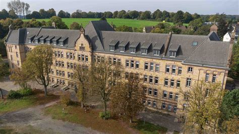 Hochschule Osnabr Ck Bietet Kostenlose F Hrungen Ber Den Campus