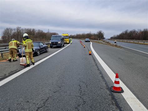 Feuerwehr Kaltenweide Beseitigt Auslaufende Betriebsstoffe Nach