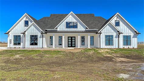 INSIDE A CUSTOM MODERN FARMHOUSE TOUR ON A 2 ACRE LOT NEAR DALLAS TEXAS