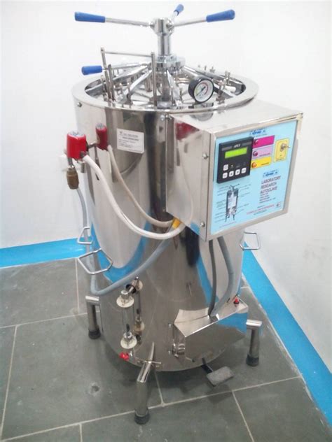 Stainless Steel Double Walled Vertical Autoclave Automation Grade