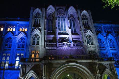 Iluminamos la Facultad de Ingeniería de la UBA enel ar