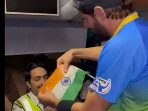 Legends League Cricket Shahid Afridi Signs Indian Flag Video Goes