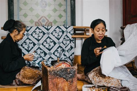 Berita Ucapan Selamat Hari Batik Nasional 2024 Bahasa Inggris Terbaru