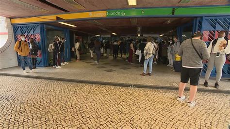 Greve Parcial No Metro De Lisboa Deixa Muitos Utentes Sem Alternativa