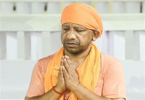 Cm Yogi को मिला डॉ अंबेडकर अवार्ड पूर्व राष्ट्रपति ने किया सम्मानित