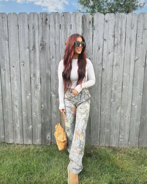 Teen Mom Chelsea Houska Flaunts Her Tiny Figure In Leggings And Tight