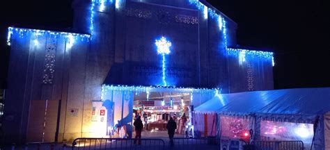 Un marché de Noël bien fréquenté