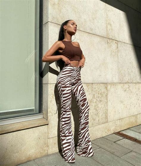 10 Ideas To Dress Your Zebra Pants And Feel Like The Goddess Of Glam