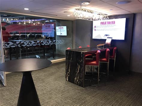 Guidebooks for fans explain the top-rated restaurants near mercedes benz stadium atlanta 10