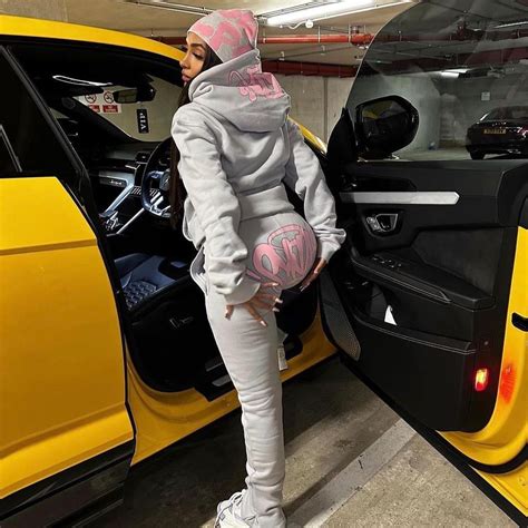 What Synaworld Tracksuit Do You Think Is The Best Instagram