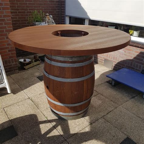 Wijnvat Staan Tafel In Wijnvat Tafel Wijnvaten Tafel