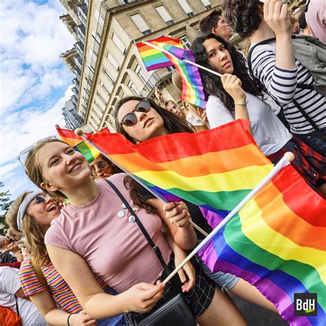 2017 40e Anniversaire De « La Marche Des Fiertés Lgbt à Paris