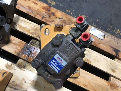 D138153 Case 1845c Hydraulic Motor For Sale