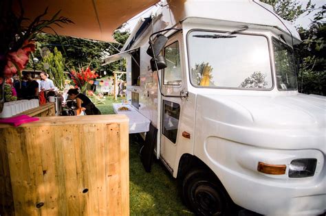 Food Truck Vermietung Food Truck In Berlin Mieten Naked Lunch Catering