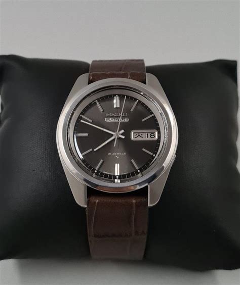 Vintage Seiko 5 Actus Hi Beat Black Model 7019 7040 1970s Series