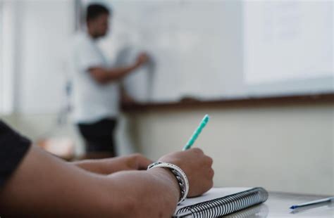 Estudantes que têm Uniedu podem renovar as bolsas a partir desta