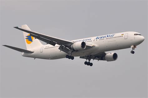 AeroSvit Ukrainian Airlines Boeing 767 300ER UR VVF Flickr