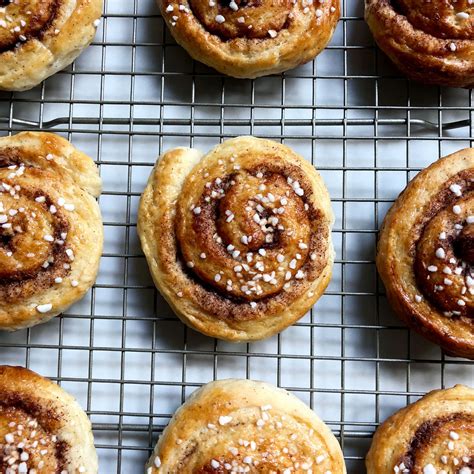 Kanelbullar Swedish Cinnamon Buns Fikabröd