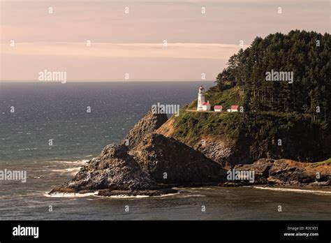 Heceta Head Lighthouse In The Afternoon Heceta Head Lighthouse State