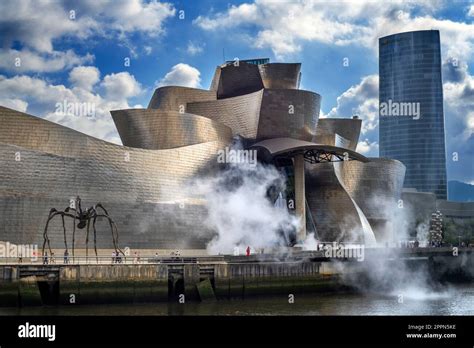 Guggenheim Bilbao Museum by Architect Frank Gehry, Bilbao, Province of ...