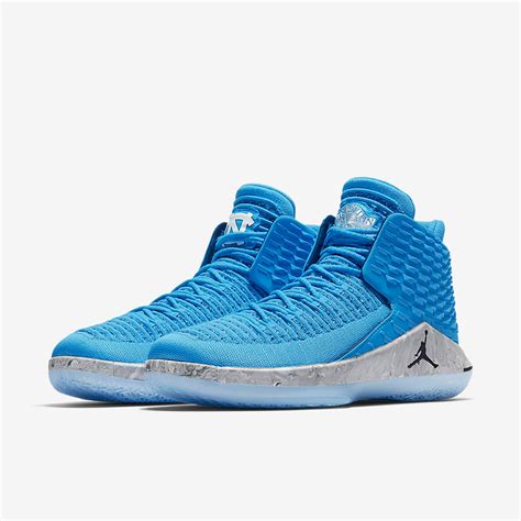 纯正北卡血统！六冠配色 Air Jordan 32 “unc” 即将发售 Aa1253 406 球鞋资讯 Flightclub中文站sneaker球鞋资讯第一站