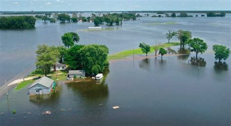 As atmospheric carbon rises, so do rivers, adding to flooding