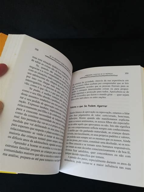 Livrolivro As crianças aprendem o que vivem Ericeira OLX Portugal