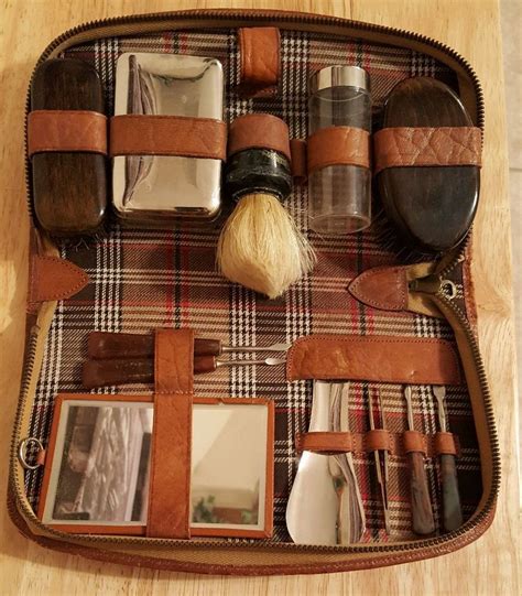 Mens Shaving Kit Grooming Kit Vintage Leather Case Piece Shaving Kit